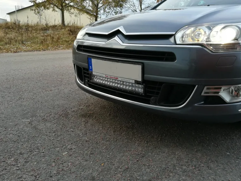 NIZLED Nummerplåtfäste slim