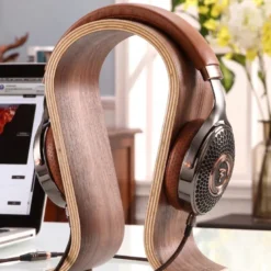 Norstone Wooden Headphone Stand, hörlursställ i valnöt