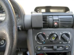 Opel Corsa 93-00, Centrerad