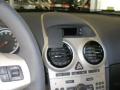 Opel Corsa 07-14, Centrerad