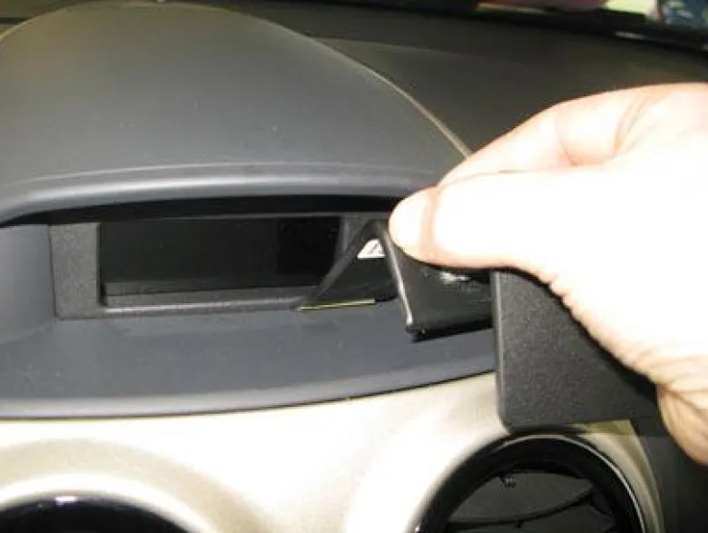 Opel Corsa 07-14, Vinklad, Hög