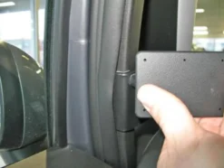 Opel Corsa 15-15, Vänster