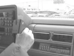 ProClip Monteringsbygel Chevrolet Silverado/Surburban/Tahoe/Pickup 92-94, Centrerad