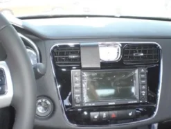 ProClip Monteringsbygel Chrysler 200/Chrysler 200 Convertible 11-14, Centrerad