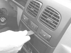 ProClip Monteringsbygel Kia Rio 01-05, Centrerad