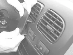 ProClip Monteringsbygel Kia Rio 01-05, Centrerad