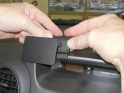 ProClip Monteringsbygel Kia Carens 07-13, Centrerad