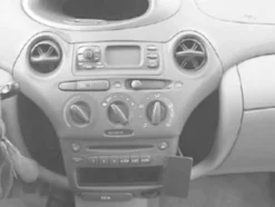 ProClip Monteringsbygel Toyota Yaris 99-02/Yaris Verso 99-05, Vinklad