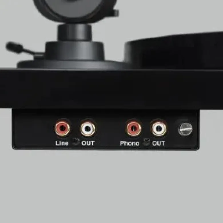 Pro-Ject E1.2 BT med Pick It MM E-pickup, valnöt