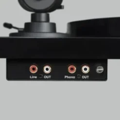 Pro-Ject E1.2 BT med Pick It MM E-pickup, pianosvart