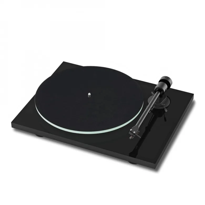 Pro-Ject T1 EVO Phono skivspelare med OM10-pickup, pianosvart
