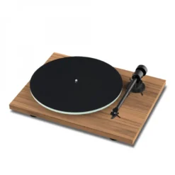 Pro-Ject T1 EVO skivspelare med OM10-pickup, valnöt