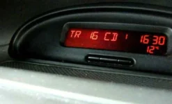 Rattstyrningskablage Renault - Lös display i instrumentbrädan