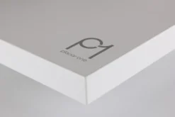 Rega Planar 1 Carbon Plus med inbyggt RIAA, mattvit