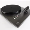 Rega Planar 1 Carbon Plus med inbyggt RIAA, mattsvart