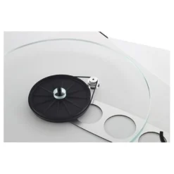 Rega Planar 3 med ND5-pickup, ljus ek