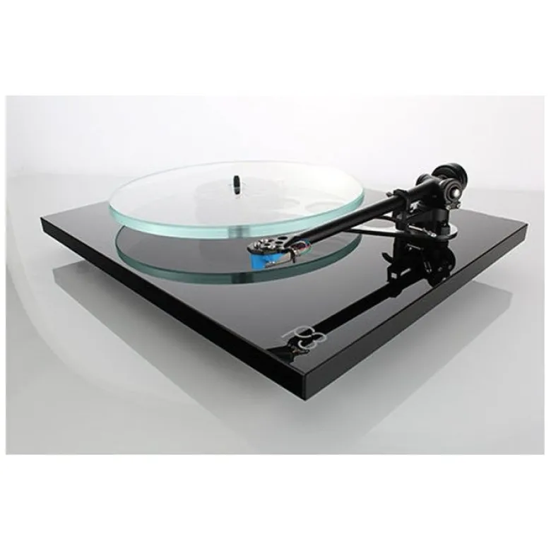 Rega Planar 3 med ND5-pickup, pianoröd