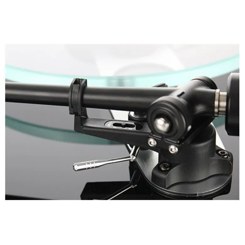 Rega Planar 3 med ND5-pickup, pianoröd
