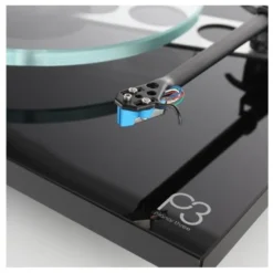 Rega Planar 3 med ND5-pickup, pianoröd