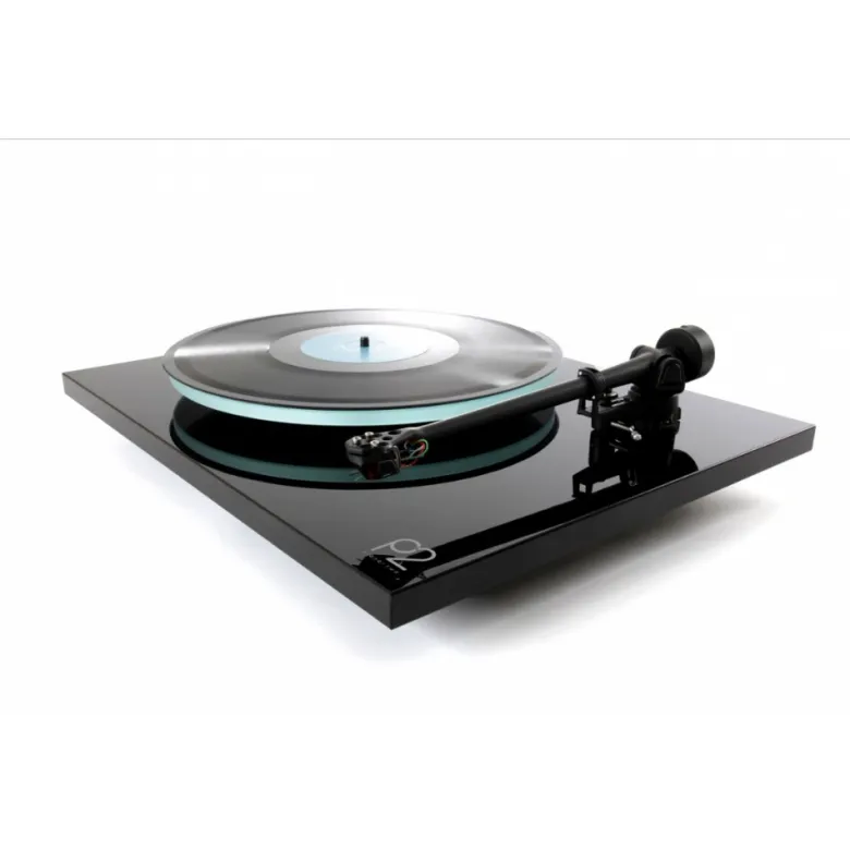 Rega Planar 2 vinylspelare med Nd3 MM-pickup, pianosvart