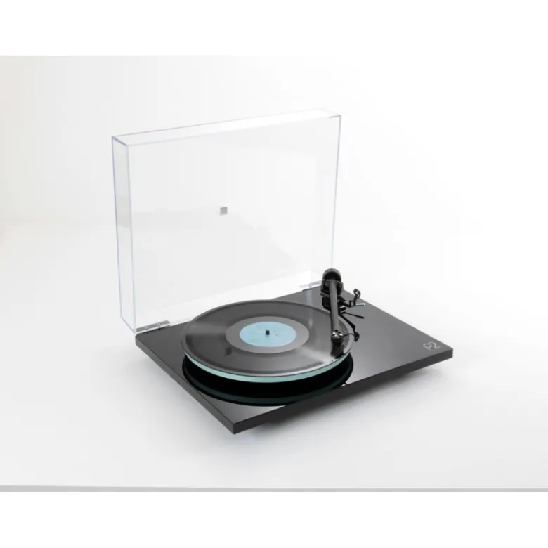 Rega Planar 2 vinylspelare med Nd3 MM-pickup, pianosvart