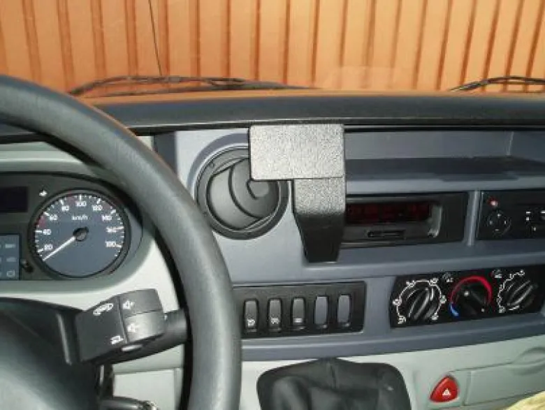 Renault Master 04-10, Centrerad