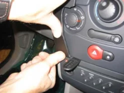 Renault Modus 05-13, Centrerad