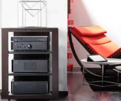 Rotel RB1582 mkII, slutsteg för stereobruk, svart