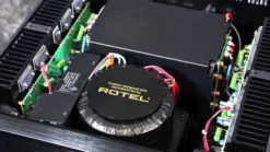Rotel RB1590 slutsteg med XLR, svart