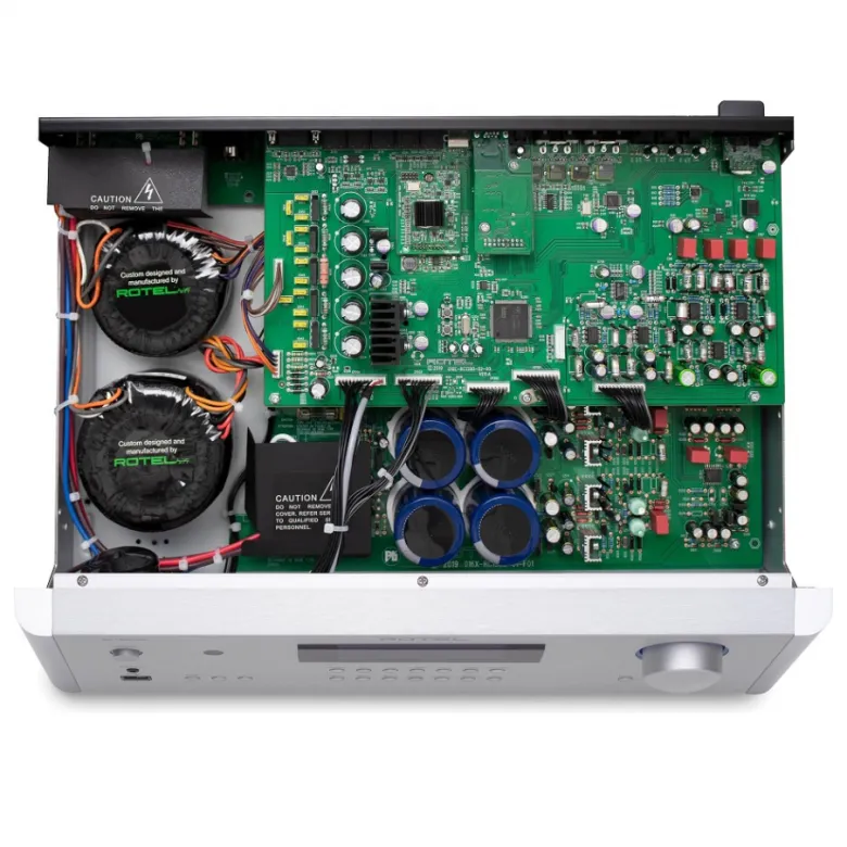 Rotel RC1590 MKII stereoförsteg med DAC, RIAA-steg & MQA-stöd, silver