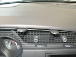 Saab 9-5 11-12, Center