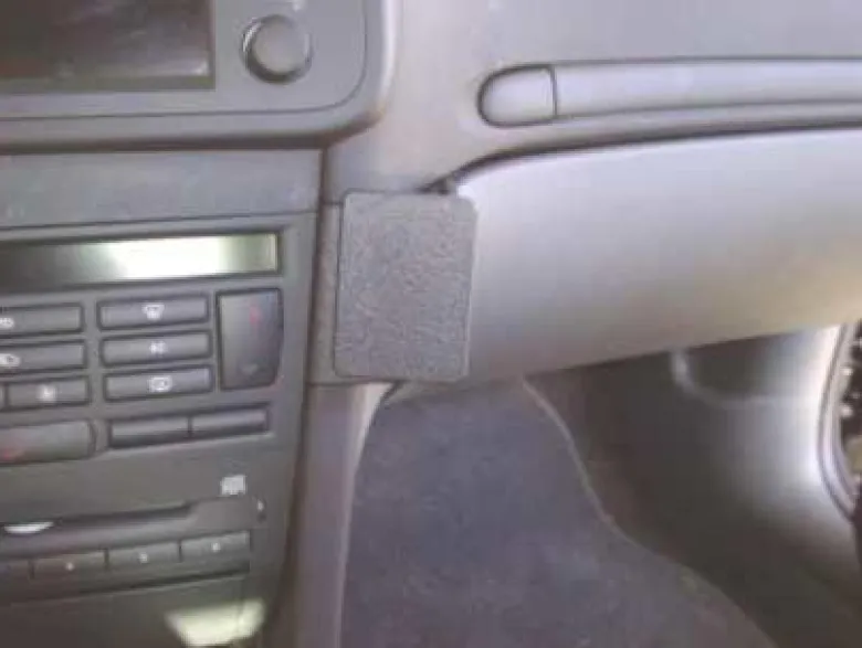 Saab 9-3 03-06, Vinklad
