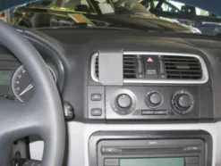 Skoda Fabia 08-14, Centrerad