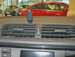 Skoda Fabia 15-, Centrerad