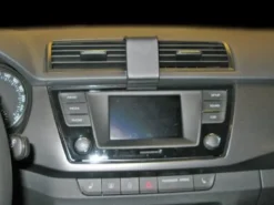 Skoda Fabia 15-, Centrerad