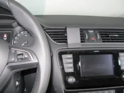 Skoda Octavia 13-15, Centrerad
