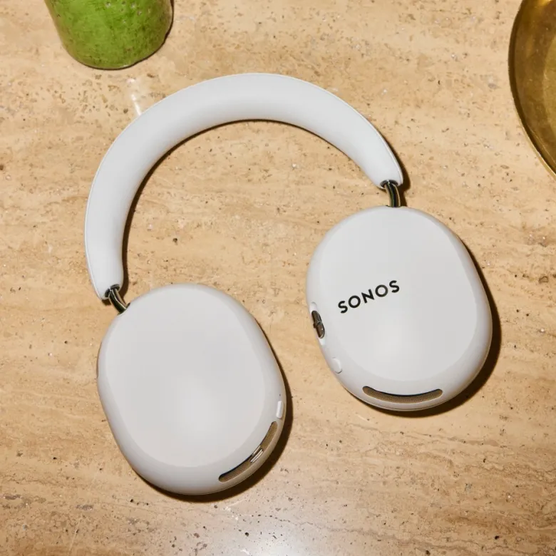 Sonos Ace Ultra trådlösa brusreducerande hörlurar, vit