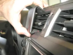 Subaru Trezia 11-14, Centrerad