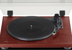 Teac TN-180BT-A3, skivspelare med BT & RIAA-steg, körsbär