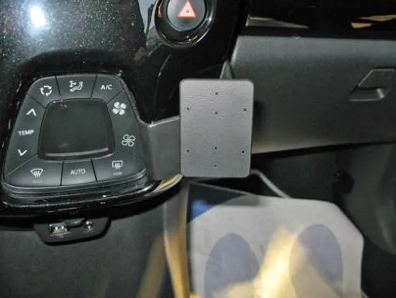 Toyota Aygo 14-15, Vinklad, Höger