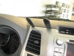 Toyota HiLux 12-15, Centrerad