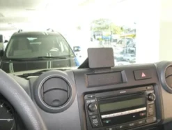 Toyota LandCruiser 70 08-15, Centrerad