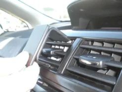 Toyota Prius + 12-15, Centrerad