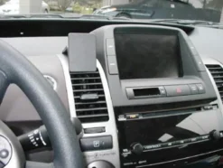 Toyota Prius 04-09, Centrerad