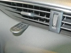 Toyota Yaris 15-, Centrerad