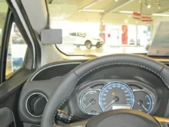 Toyota Yaris 15-, Vänster