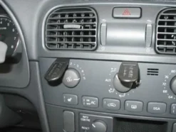 Volvo S40/V40 01-03, Centrerad