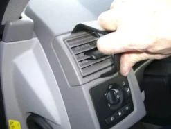 Volvo S40 04-12, Vänster