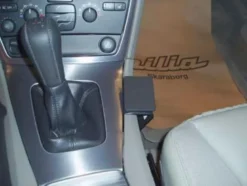 Volvo V70 05-08, Konsol