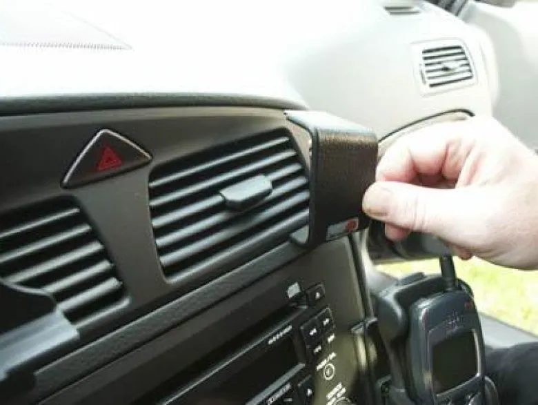 Volvo V70 00-08, Vinklad Hög